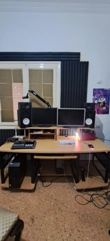 Rta studio station desk