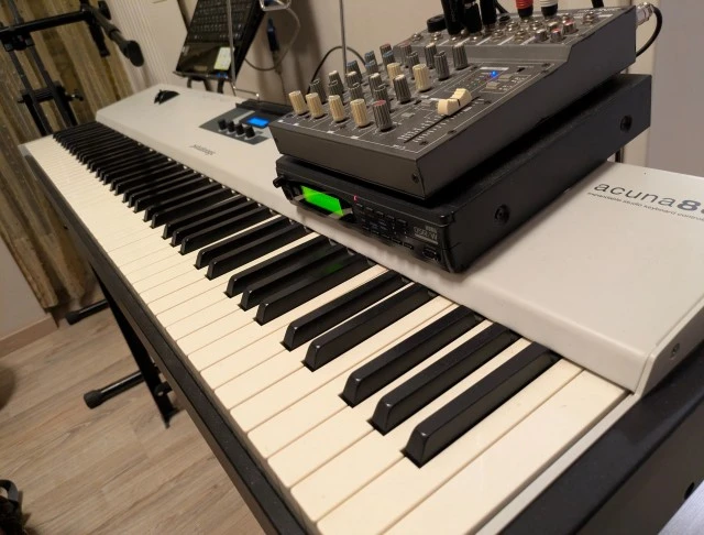 STUDIOLOGIC Acuna 88 midi master controller