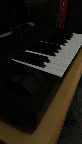 Native Instruments Komplete Kontrol A25