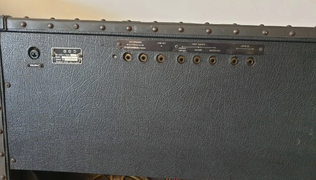 Roland Jazz Chorus 160