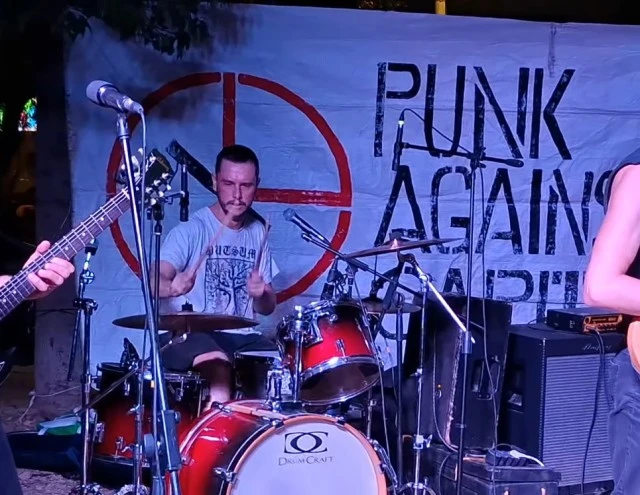 Drummer wanting to start hardcore(/metal) band