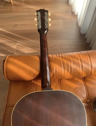 Gibson J-45 Murphy Lab Light Aged