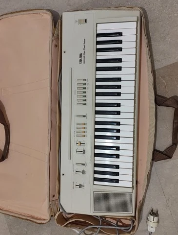 Yamaha PS-10 (Automatic Bass Chord System)