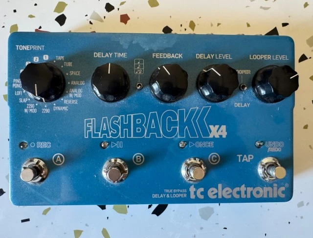 TC Electronic Flashback X4 Delay & Looper