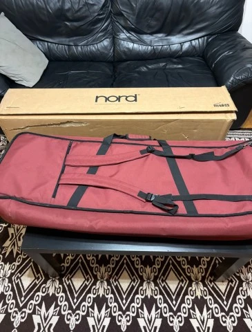 Nord Electro 6 HP + Nord Soft Case Electro HP