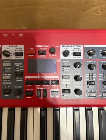 Nord Electro 6 HP + Nord Soft Case Electro HP