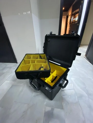 Peli Air 1607 with divider inlay.