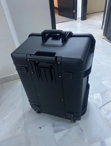 Peli Air 1607 with divider inlay.