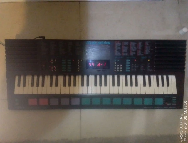 Αρμόνιο Yamaha PSS-780 FM