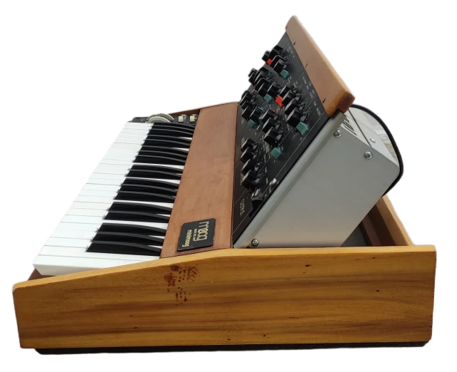 Moog Minimoog Model D original Νέα τιμή: 6.500 €