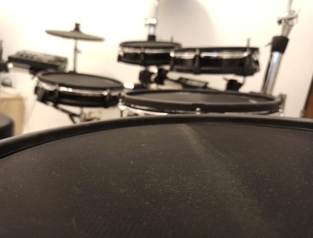 Alesis DM10 MKII Pro + Pearl Διπέταλο + Yamaha Κάθισμα