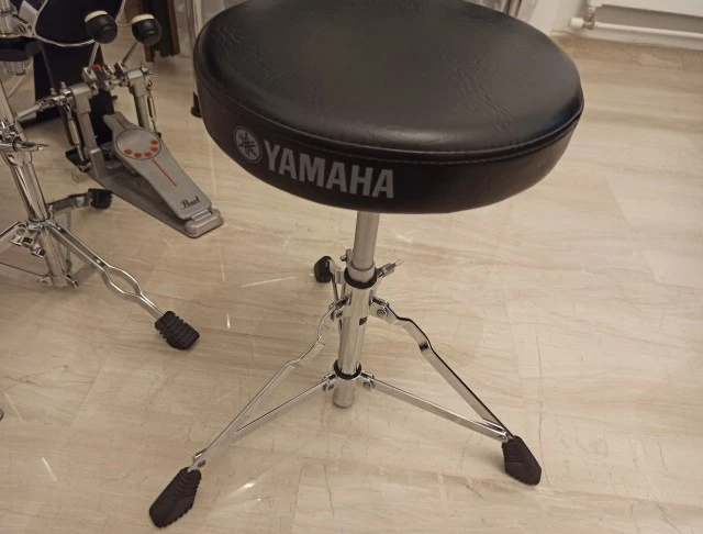 Alesis DM10 MKII Pro + Pearl Διπέταλο + Yamaha Κάθισμα