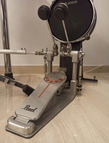 Alesis DM10 MKII Pro + Pearl Διπέταλο + Yamaha Κάθισμα