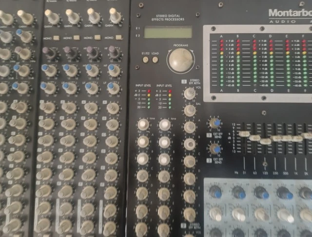 Κονσόλα Montarbo MX28 Pro Mixer