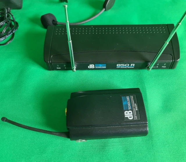 dB Technologies PU 850 DHM II Head Set  801.100mhz