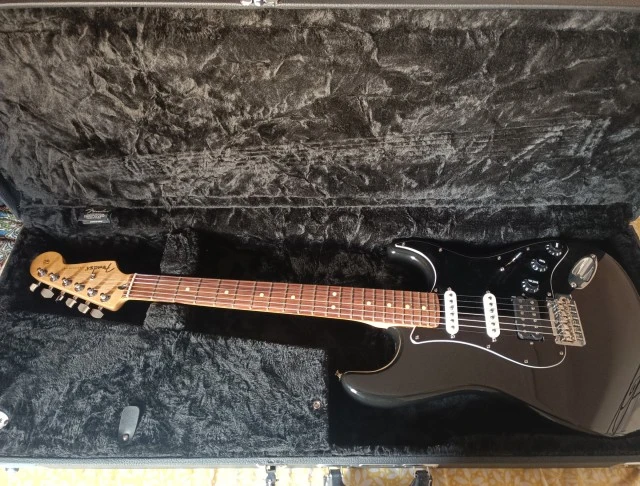 Fender Stratocaster 