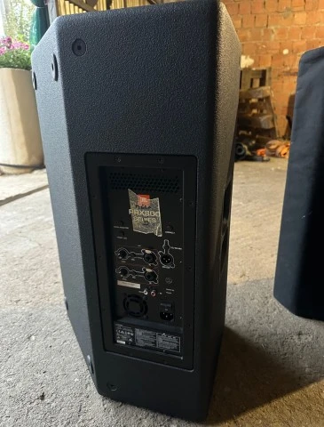 6 JBL PRX 815 