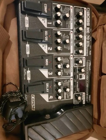 J&amp;D SG-Style Guitar + Boss ME-