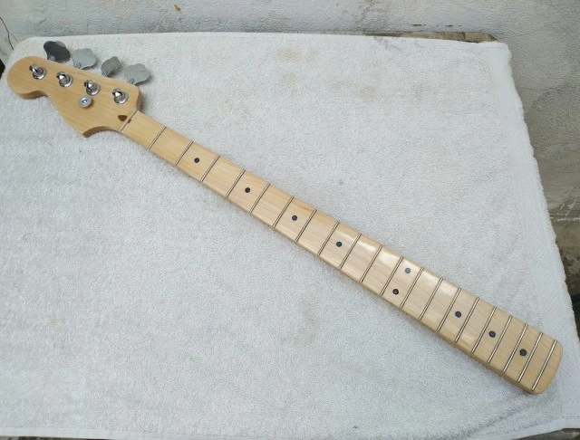 Allparts Jazz Bass Neck - Left