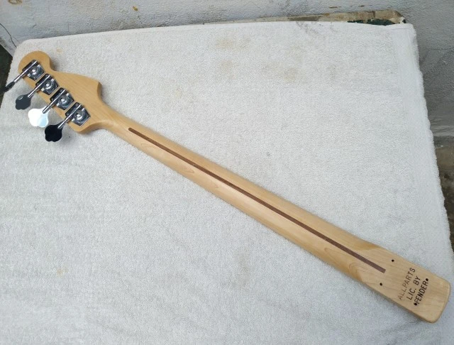 Allparts Jazz Bass Neck - Left