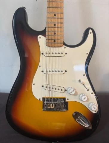 Starfire by EKS Stratocaster 