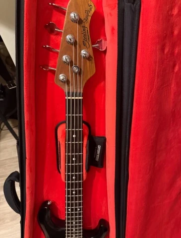 Sterling by music man stingray 5