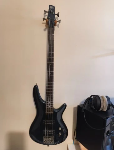 Ibanez SR300E