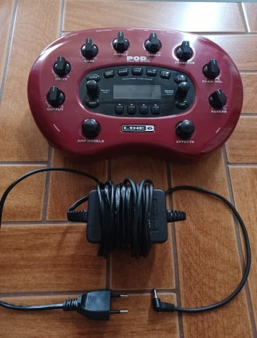 Line 6 POD XT Multi-Effect & Amp Modeler