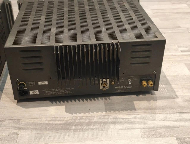 Audio Alchemy OM90.1A