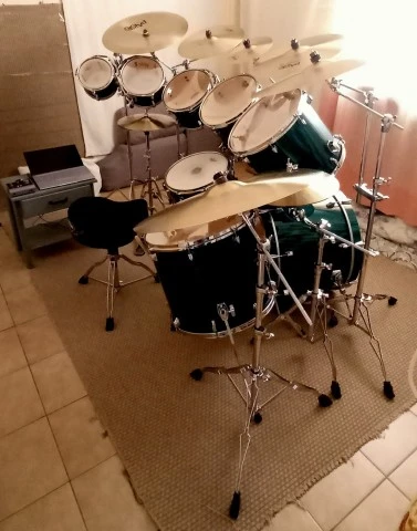 Tama superstar classic drum kit (διαθέσιμο από Οκτώβρη)