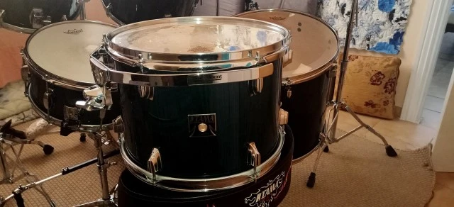 Tama superstar classic drum kit (διαθέσιμο από Οκτώβρη)