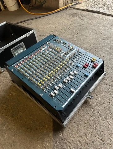 ALLEN&HEATH MIXWIZARD WZ3 14:4:2