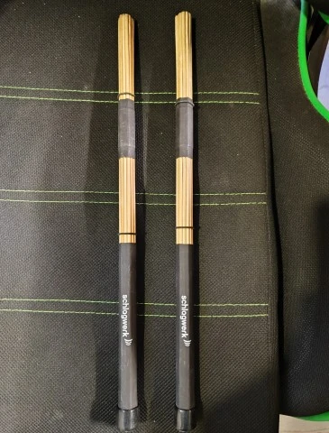 Vic Firth WB Jazz Brushes και Shlagwerk Bambooleo Rods