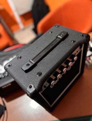 Behringer 10W Practice Amp