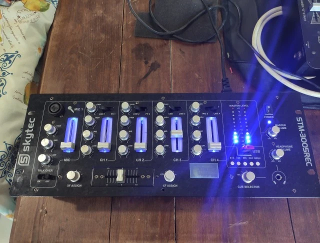 ΜΙΚΤΗΣ ΗΧΟΥ Skytec STM-3005REC