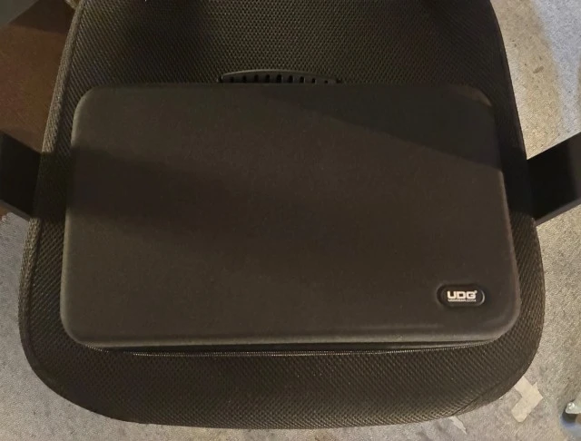 Native Instruments Maschine Mikro mk3 (+ θήκη)