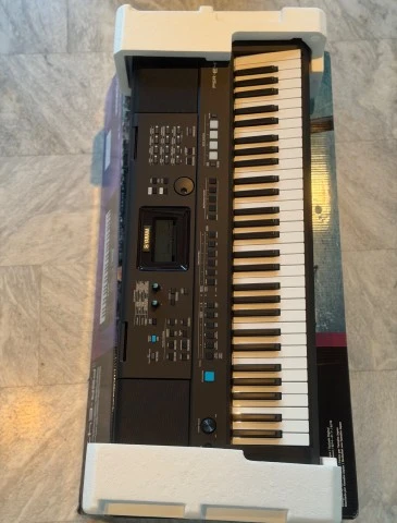 Yamaha PSR-E473