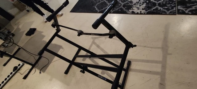 Quiklok Keyboard Stand + Proel EL-450