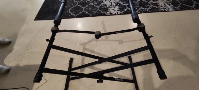 Quiklok Keyboard Stand + Proel EL-450