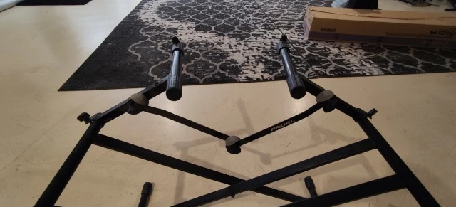 Quiklok Keyboard Stand + Proel EL-450