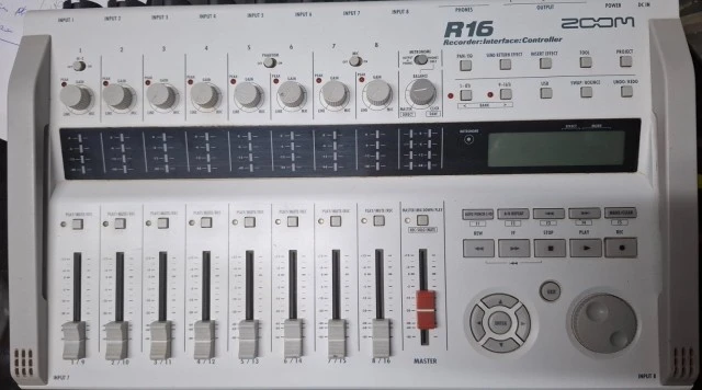 Zoom R 16
