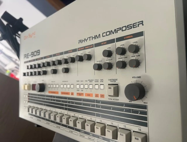  Din Sync RE 909 firmware V5