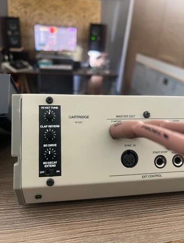  Din Sync RE 909 firmware V5