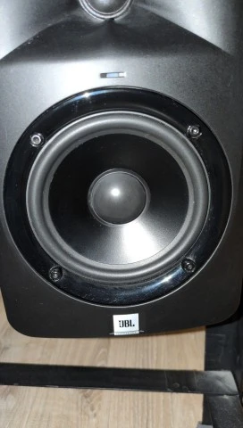 JBL LSR305 Αυτοενισχυόμενα Studio Monitors