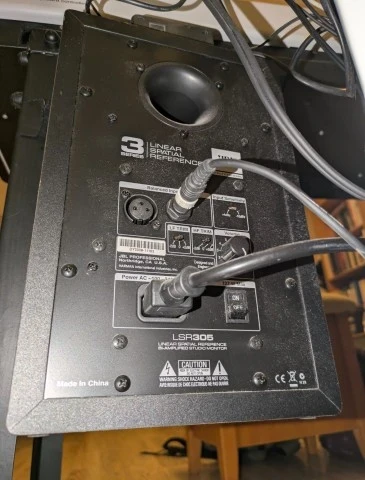 JBL LSR305 Αυτοενισχυόμενα Studio Monitors