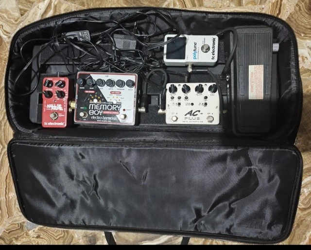 Πετάλια σε Pedaltrain Pedalboard Όλα Μαζί
