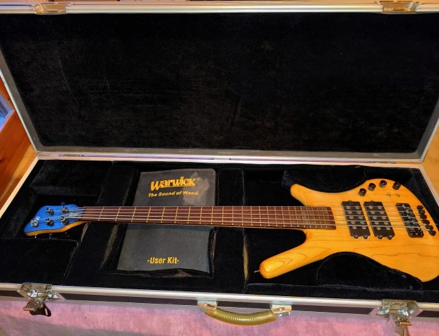 Warwick Corvette $$ NT 5 string, Germany + Hard Case