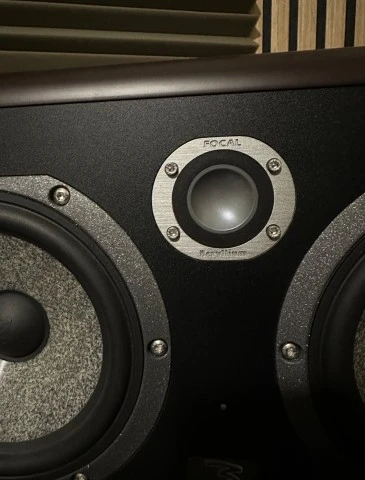 Focal twin BE6