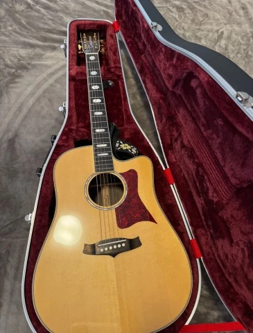 Tanglewood TW1000 H SRCE Heritage Dreadnought