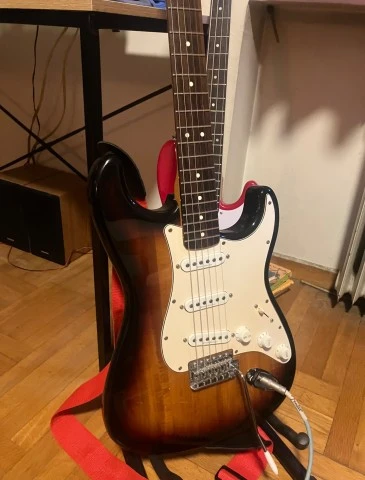 COMBO Κιθάρα-Ενισχυτής Squier Strat modified Duncan 70s